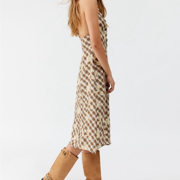 Urban Outfitters Willow Halter Midi floral dress size medium. - Picture 3 of 5